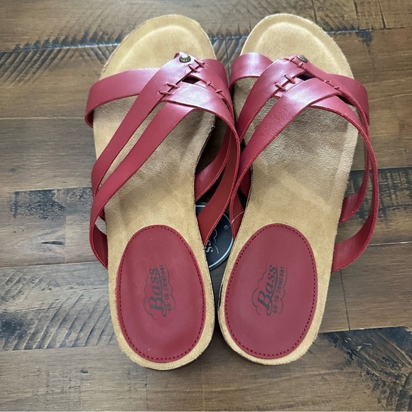 G.H. Bass & Co. Women’s NWT Red Leather Strappy Sandals Size 9 M - Picture 3 of 5